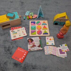 Lovevery the Free Spirit Play Kit